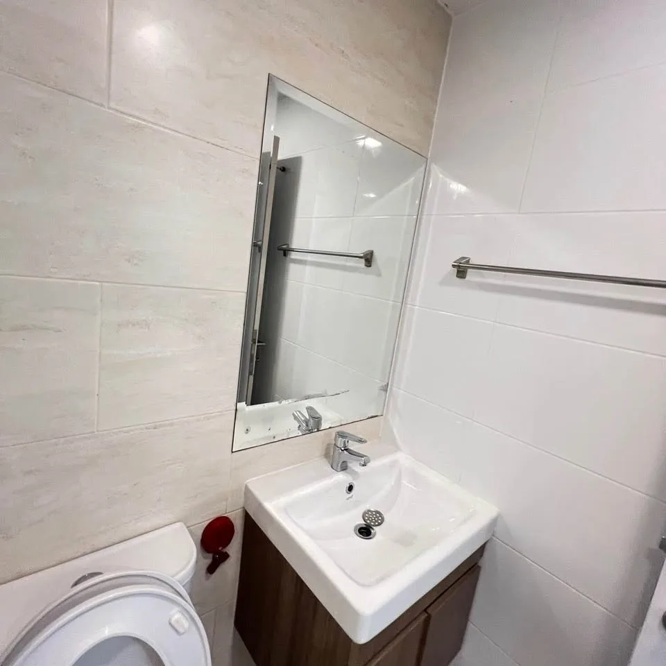 Brown Condo Huai Khwang 2