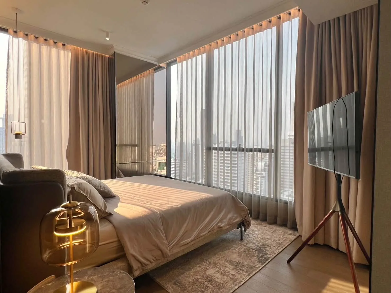 ✨ CELES Asoke | Luxury Residence in the heart of Asoke – High-floor unit with panoramic city views 2