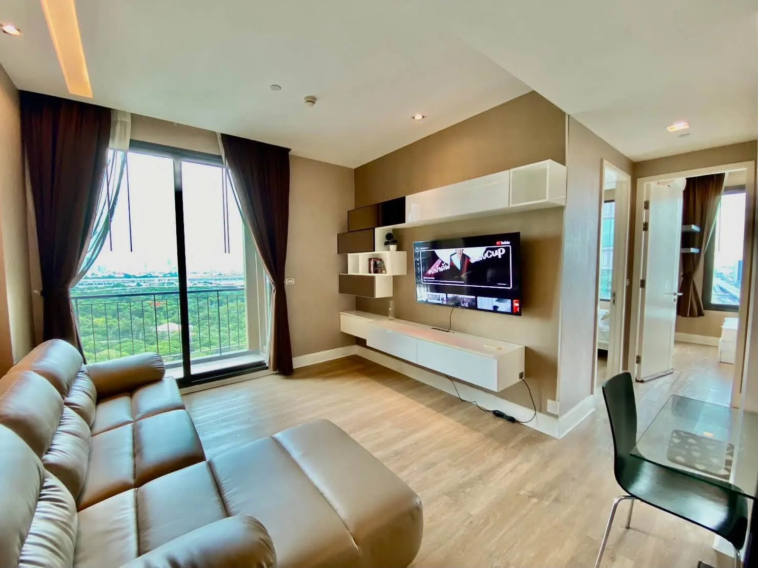 🏳️ Equinox condo 1