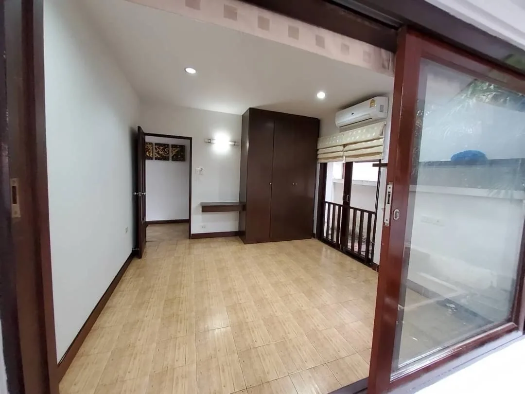 2-story detached house for rent at a great price, featuring a Thai-Tropical fusion style 4